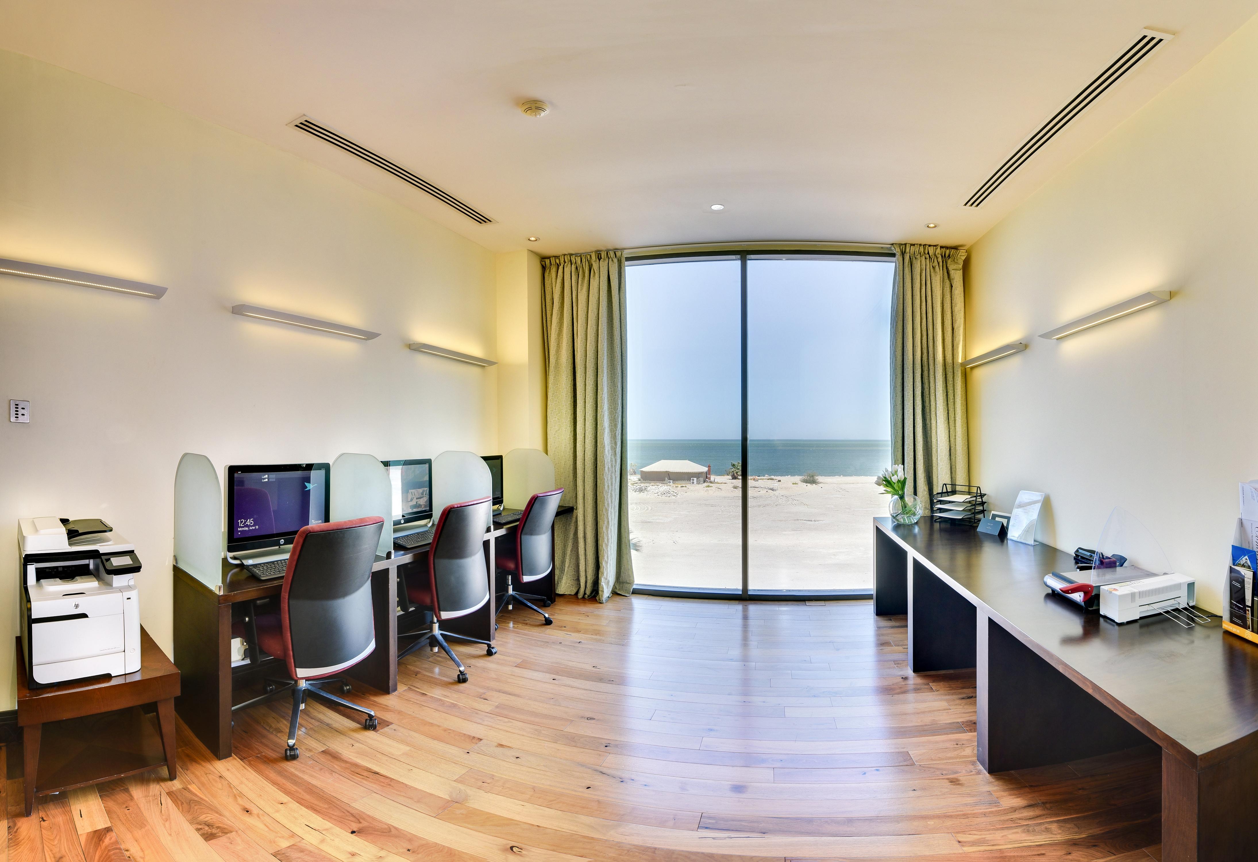 Sofitel Al Khobar The Corniche Hotel Luaran gambar Library