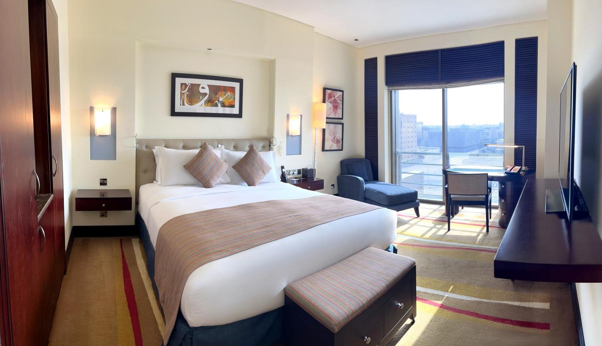 Sofitel Al Khobar The Corniche Hotel Luaran gambar A room at the hotel