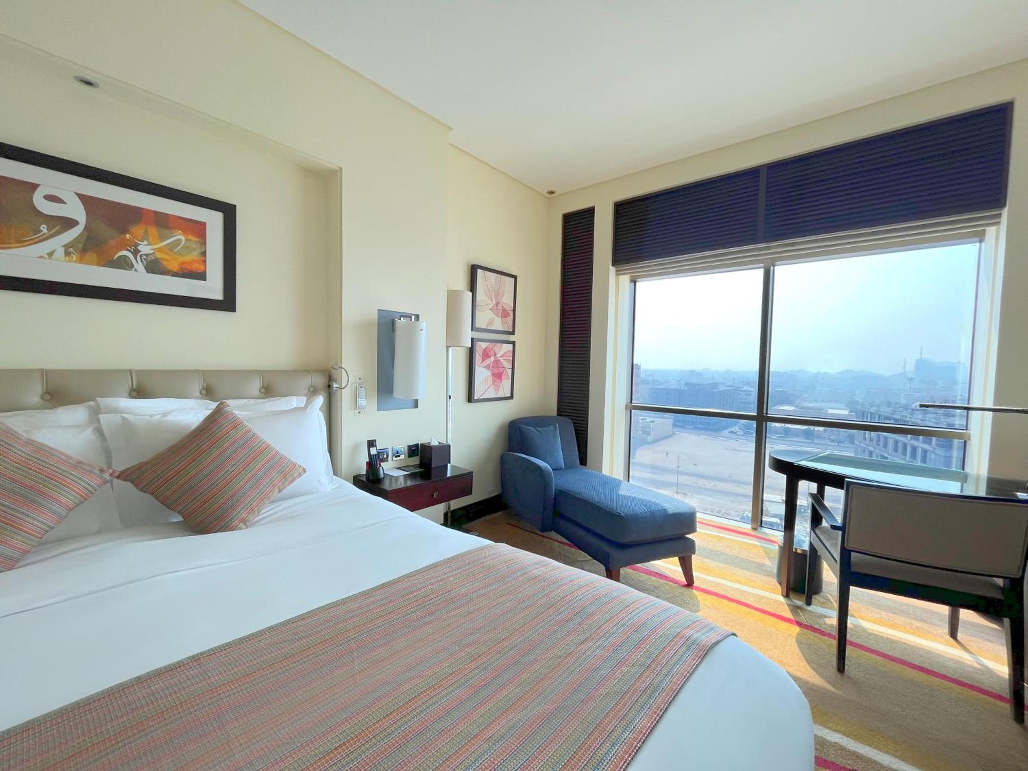 Sofitel Al Khobar The Corniche Hotel Luaran gambar A room at the Taj Bengal