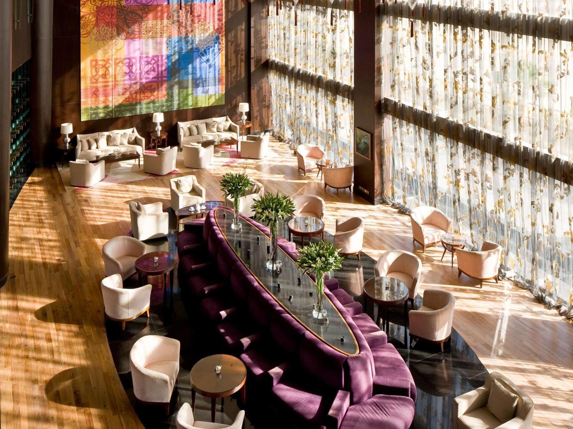 Sofitel Al Khobar The Corniche Hotel Luaran gambar The interior of the restaurant