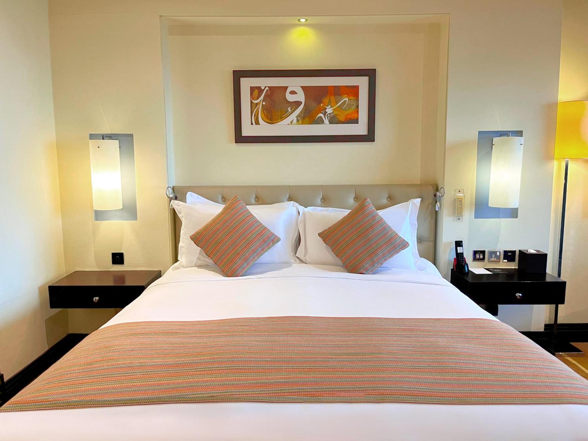 Sofitel Al Khobar The Corniche Hotel Luaran gambar A bedroom at the hotel
