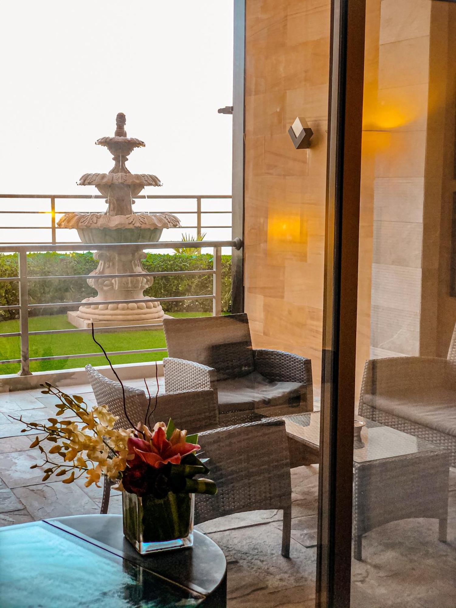 Sofitel Al Khobar The Corniche Hotel Luaran gambar Fountain at the hotel